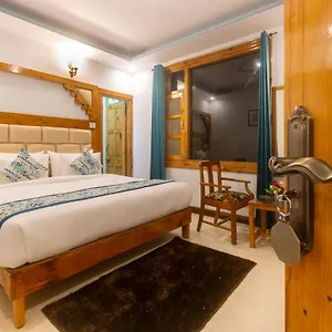 Golden Oak Bed & Breakfast